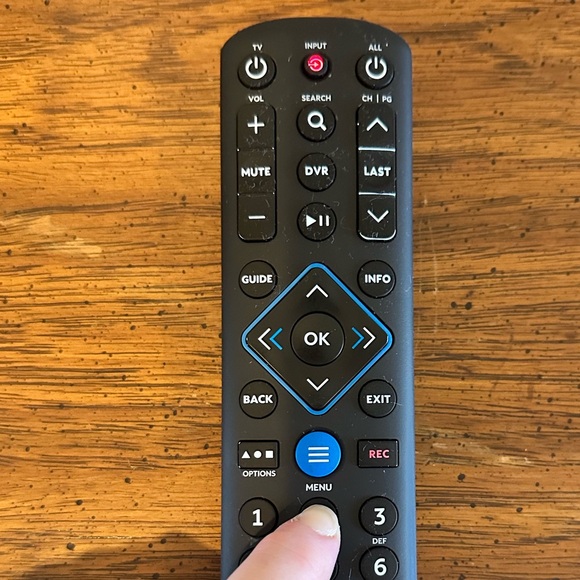 Spectrum Cable Universal Remote Control (model SR-002-R) - Picture 4 of 5